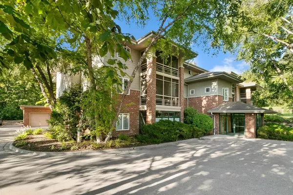 2820 Mickelson Parkway #204, Fitchburg, WI 53711