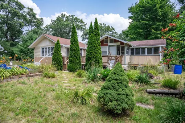 W2027 Amherst Lane, Lyndon Station, WI 53944