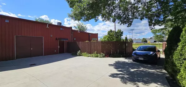 Madison, WI 53703,301 S Few Street