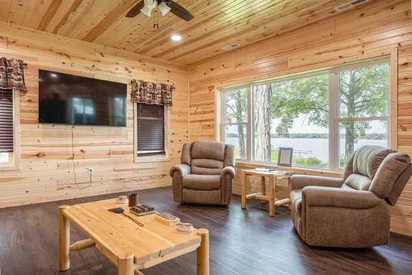 Briggsville, WI 53920,182 Highway 23