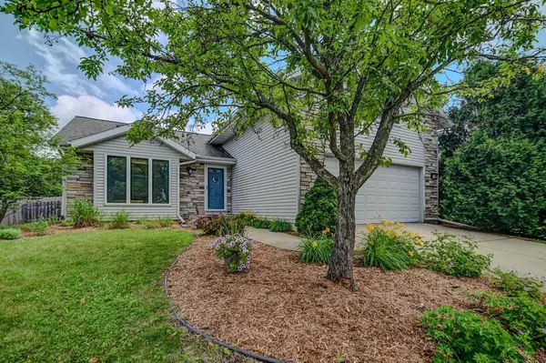 Madison, WI 53719,7522 Crawling Stone Road