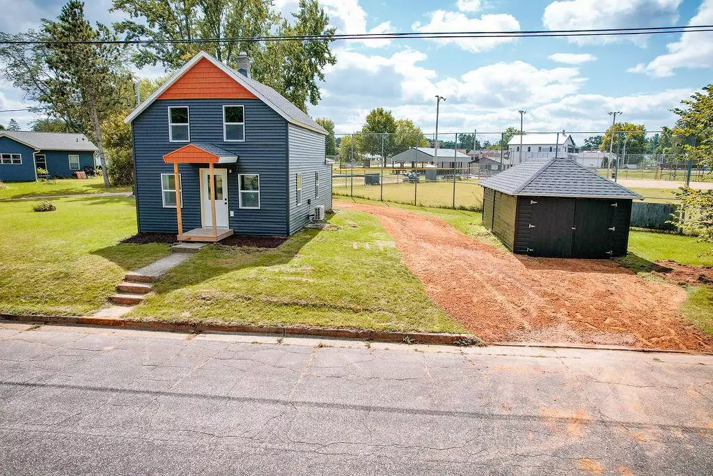 Lyndon Station, WI 53944,147 Honeyaire Street