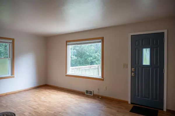 Mauston, WI 53948,901 Martin Street