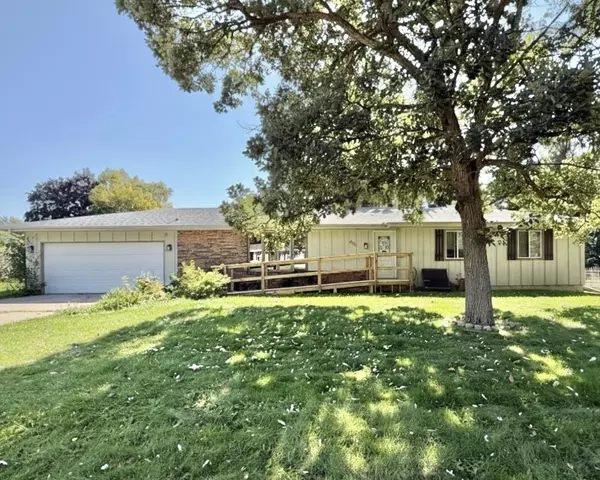 652 Sussex Drive, Janesville, WI 53546