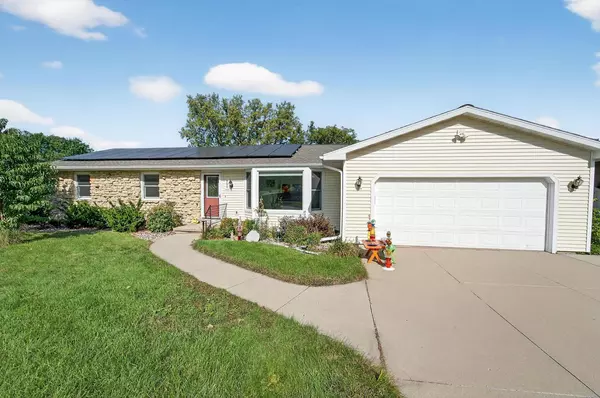 800 Forest View Drive, Verona, WI 53593