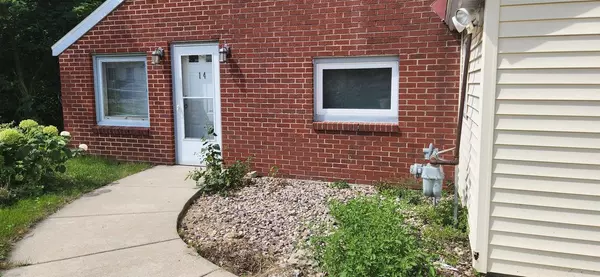 Mazomanie, WI 53560,14 N John Street