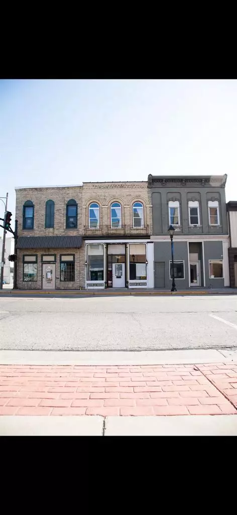 11 E Main Street, Watertown, WI 53094