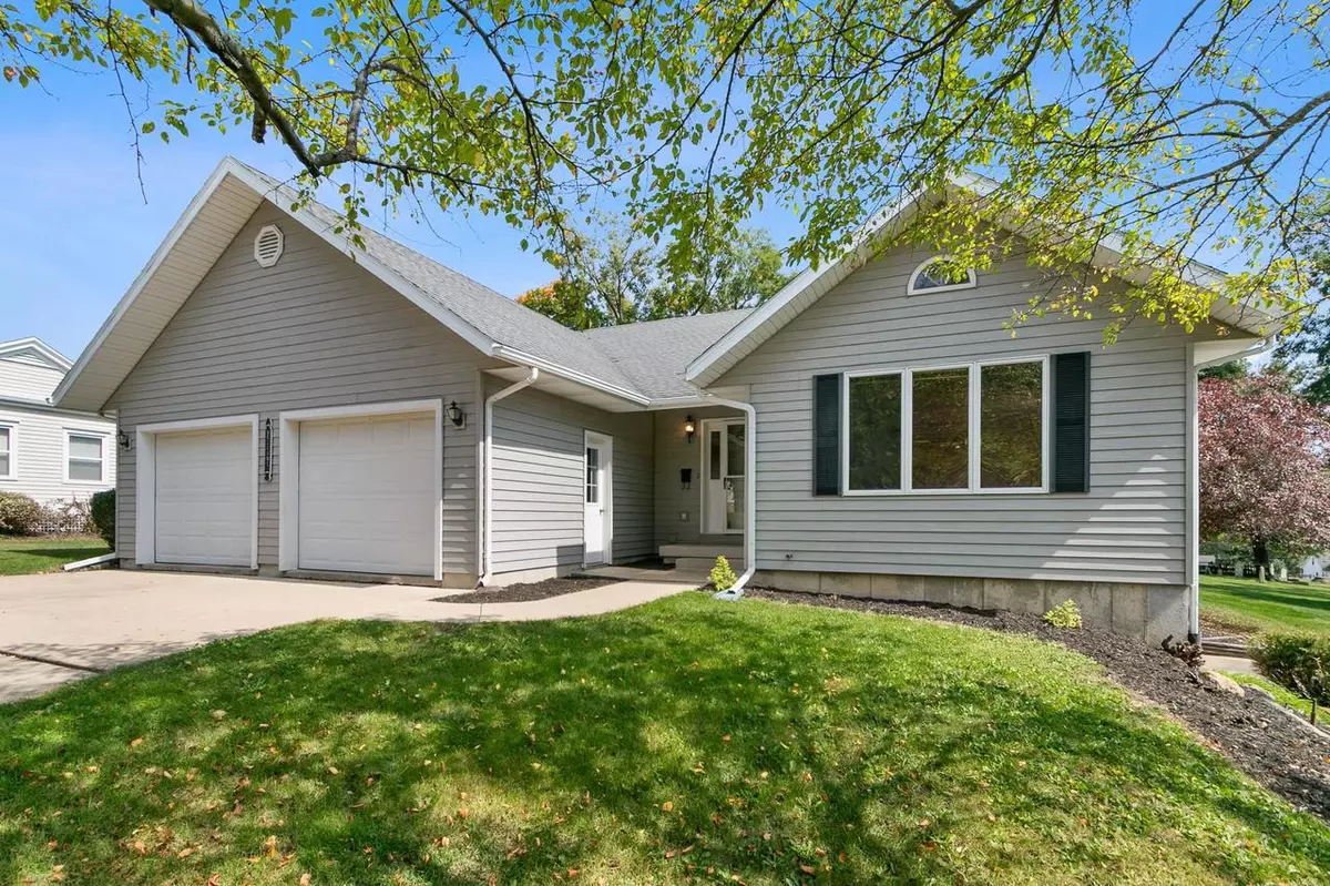 Mineral Point, WI 53565,414 S Wisconsin Street