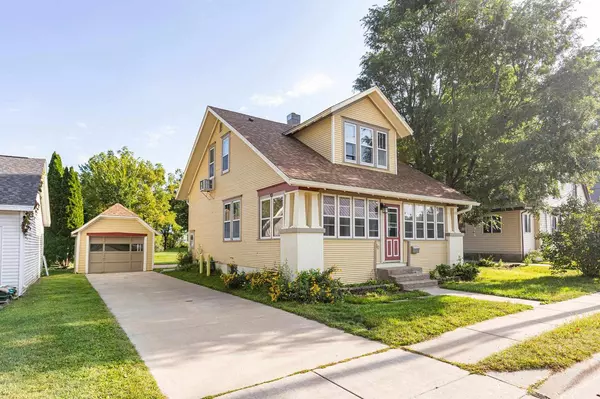 40 Lewis Street, Platteville, WI 53818