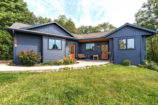 Baraboo, WI 53913,401 Inverness Terrace Court #5