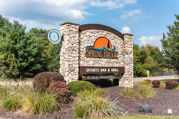 Wisconsin Dells, WI 53965,272 OAKBROOK Drive