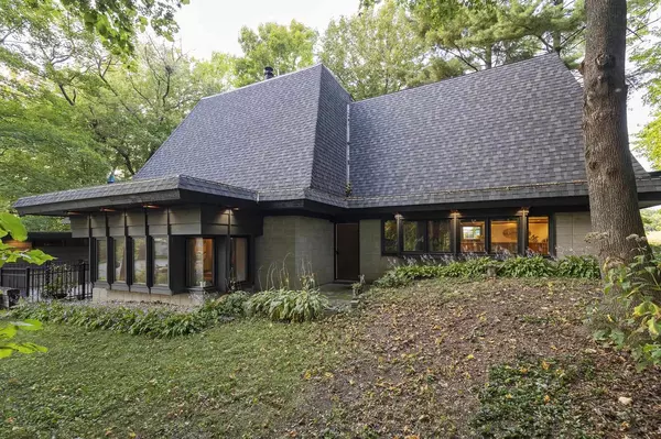 Watertown, WI 53094,W2740 Rock River Paradise