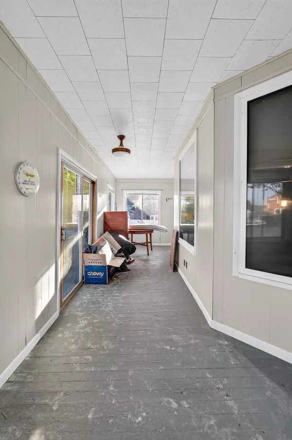 New Glarus, WI 53574,219 6th Avenue