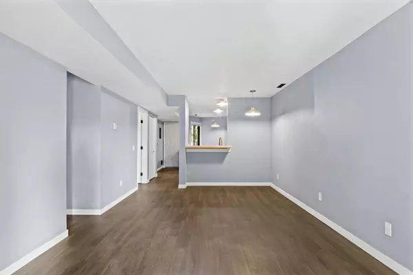 Madison, WI 53713,1037 S Sunnyvale Lane #E