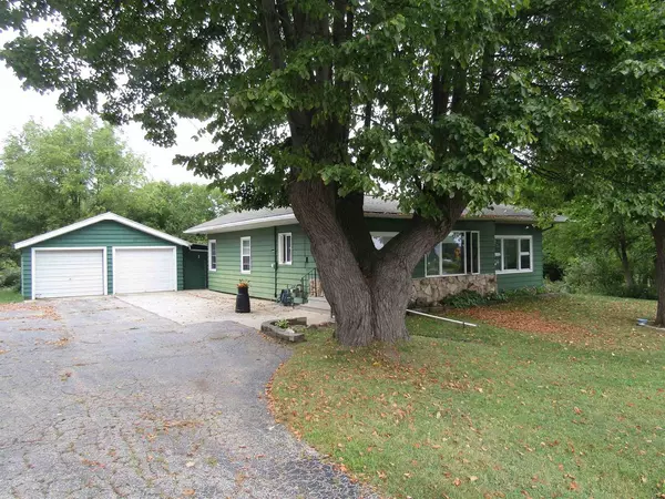 10537 N Newville Road, Edgerton, WI 53534