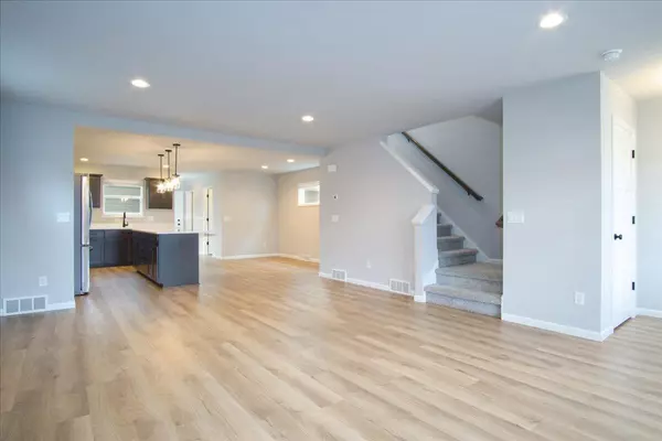 Madison, WI 53718,2159 Autumn Lake Parkway
