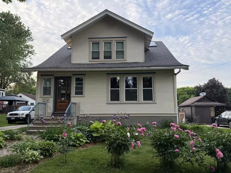 Fort Atkinson, WI 53538,214 Hickory Street