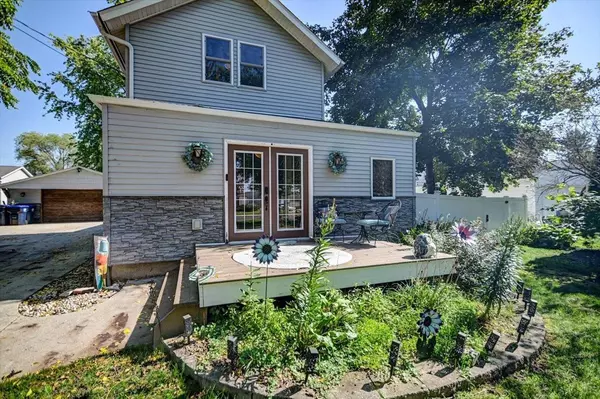 742 Hubbell Street, Marshall, WI 53559