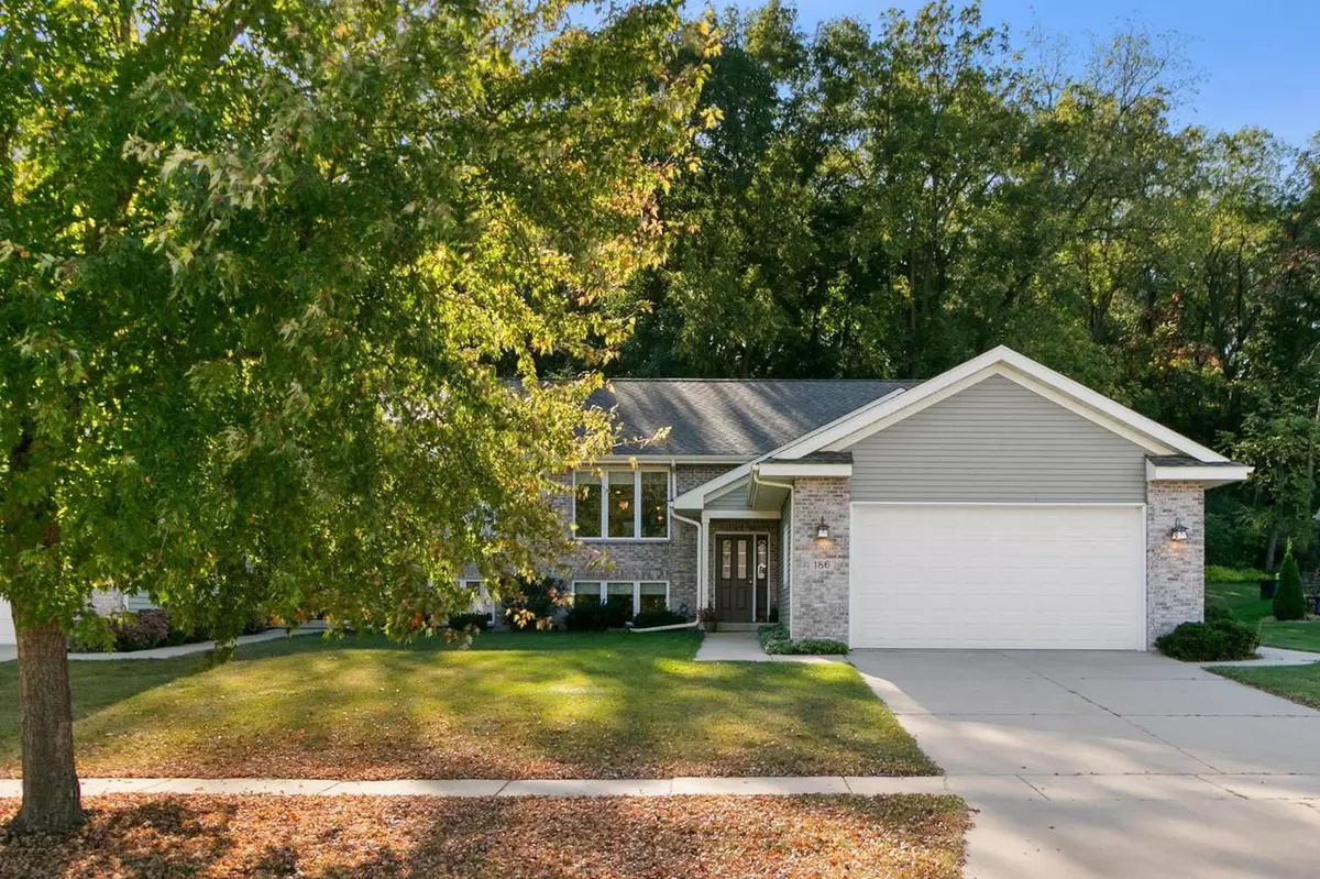 New Glarus, WI 53574,186 Valle Tell Drive