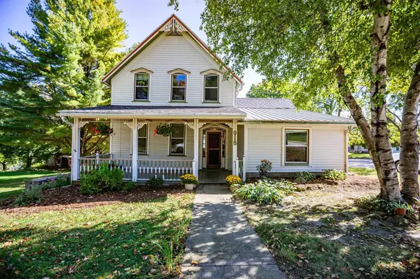 918 S Wisconsin Street, Mineral Point, WI 53565