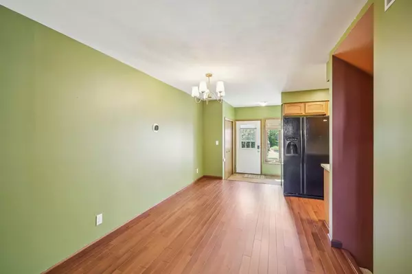 Madison, WI 53713,2212 Pike Drive #1B