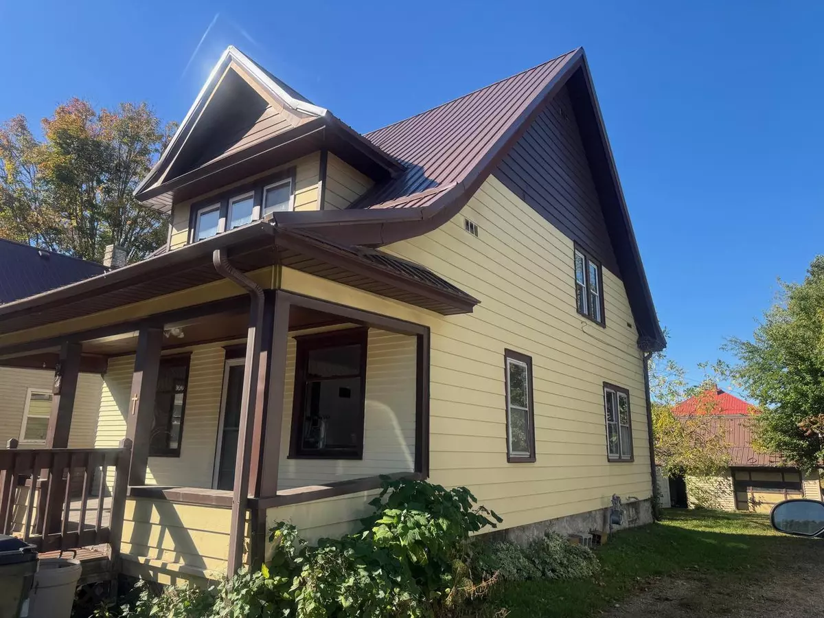 Richland Center, WI 53581,954 N Church Street