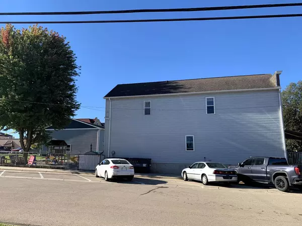 Columbus, WI 53925,144 N Spring Street