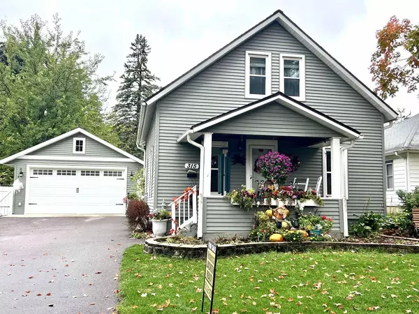 315 10th Street, Baraboo, WI 53913