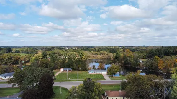 Oxford, WI 53952,202 S Fandrich Street