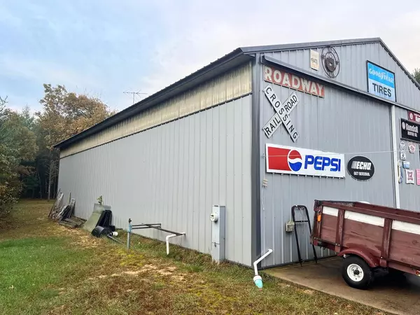 Hancock, WI 54943,991 Bighorn Avenue