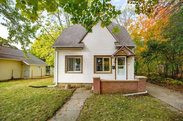 917 Thomas Street, Janesville, WI 53545