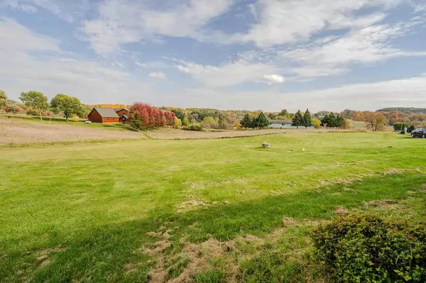 La Valle, WI 53941,E2470 Overlook Court