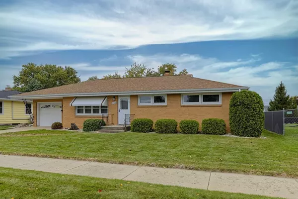 Janesville, WI 53548,1826 Bond Place