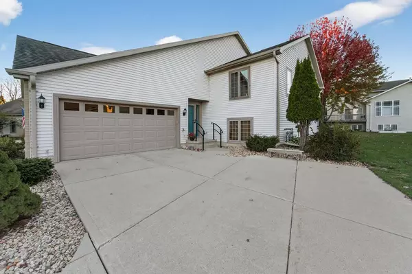 1020 Kettle Court, Verona, WI 53593