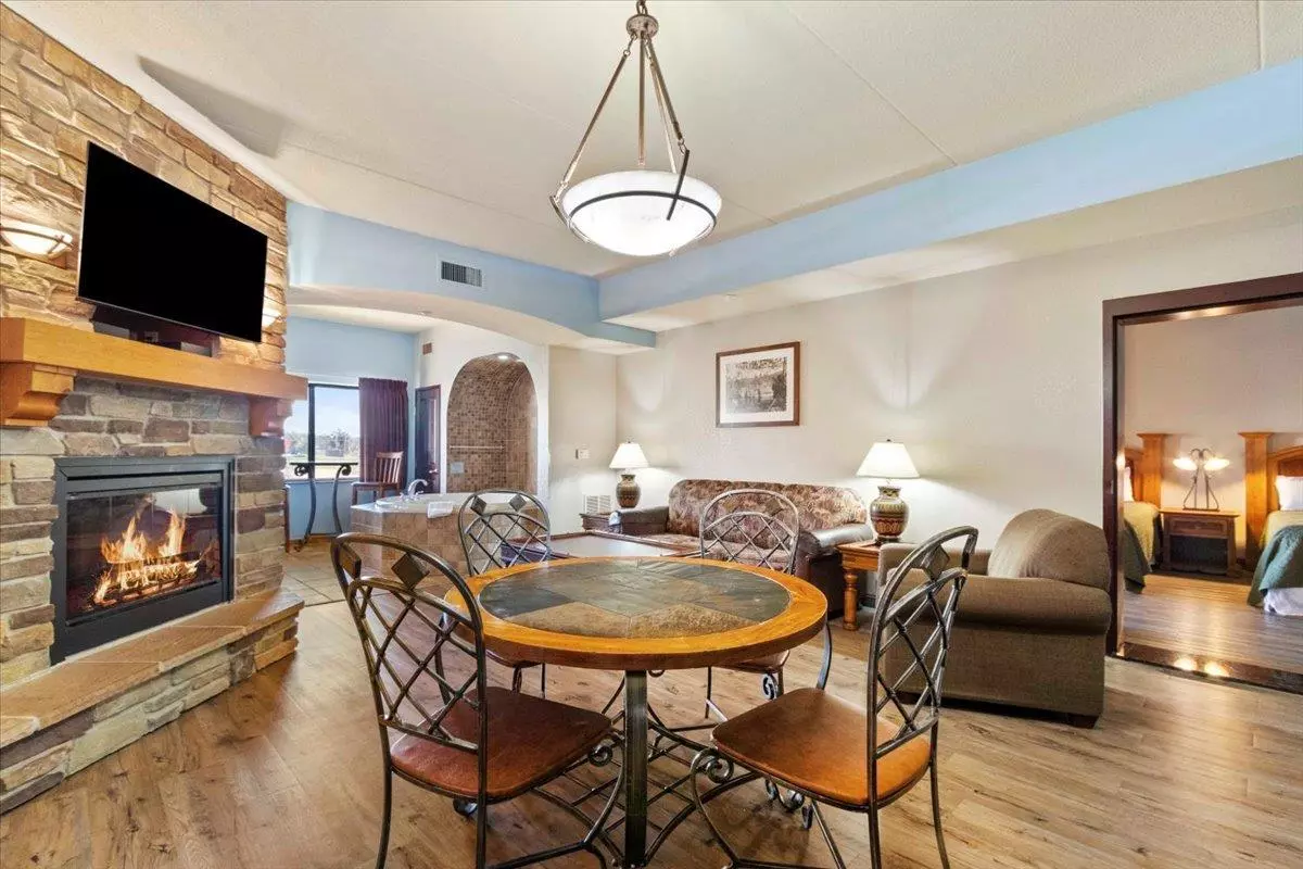 Wisconsin Dells, WI 53965,2411 River Road #2344