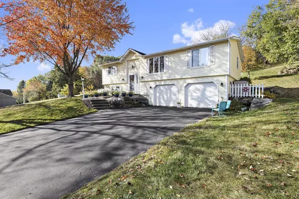 Cottage Grove, WI 53527,737 Willow Run Street