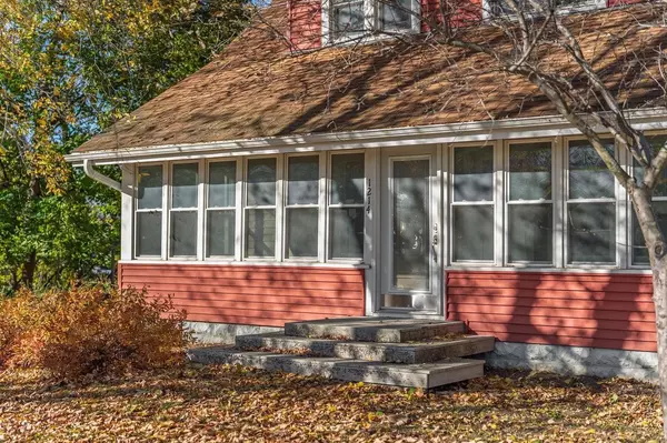 Baraboo, WI 53913,1214 Carpenter Street