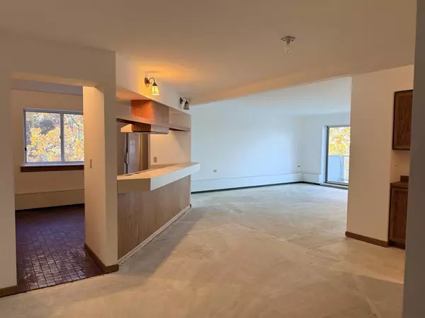 3100 Lake Mendota Drive #401, Madison, WI 53705