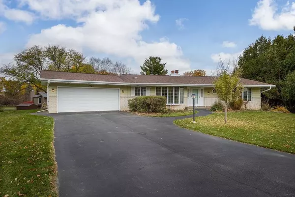 7728 Carolind Court, Verona, WI 53593