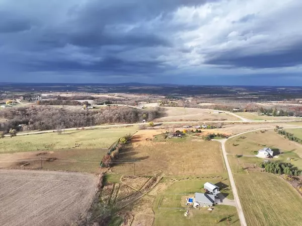 Blanchardville, WI 53516,5.04 M/L Acres State Road 39