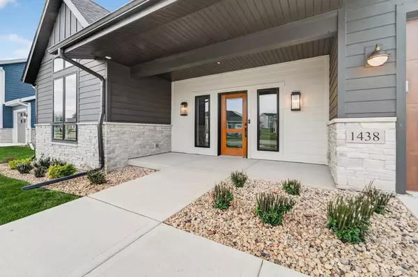 Sun Prairie, WI 53590,1438 Greenleaf Court