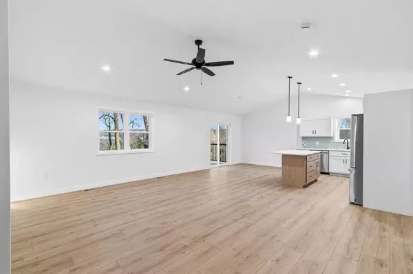 Baraboo, WI 53913,312 Roosevelt Street