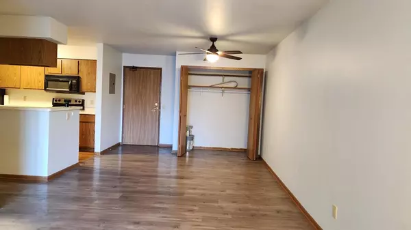 Madison, WI 53719,1140 MORRAINE VIEW Drive #204