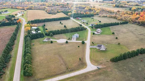 Waupaca, WI 54981,NORTH HILL ROAD