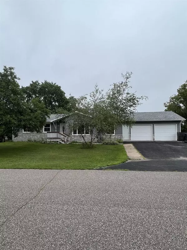 242 MAIN STREET SOUTH, Rosholt, WI 54473