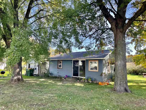 N9803 LUND ROAD, Iola, WI 54945