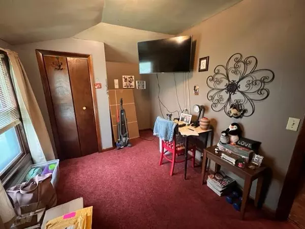 Pittsville, WI 54466,8391 VEEDUM STREET