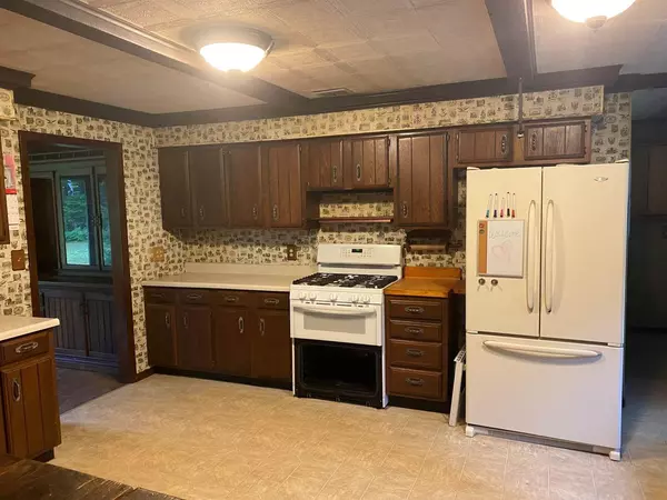 Eagle River, WI 54521,411 Bloom Road