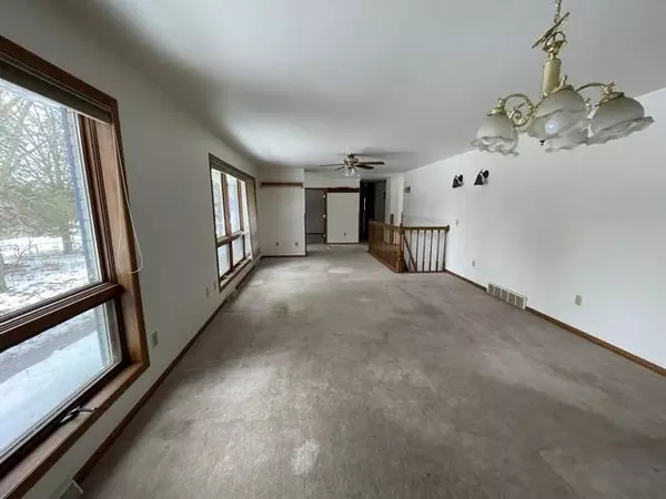 Arkdale, WI 54613,1858 STATE ROAD 21