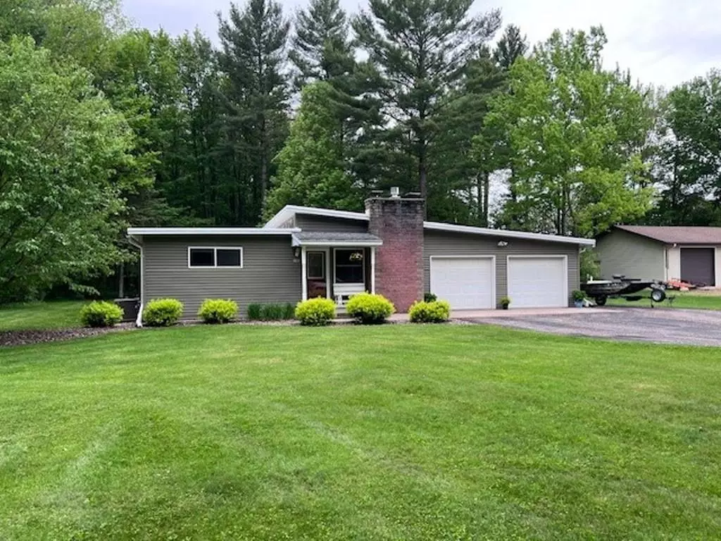 Merrill, WI 54452,1402 MONROE STREET